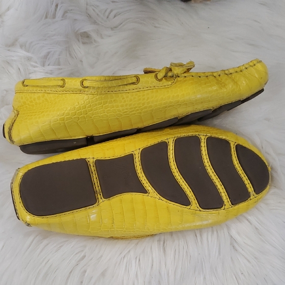 J. Crew Vibrant Yellow Croc-Embossed Moccasins Slipon Sz 8 - Picture 3 of 16